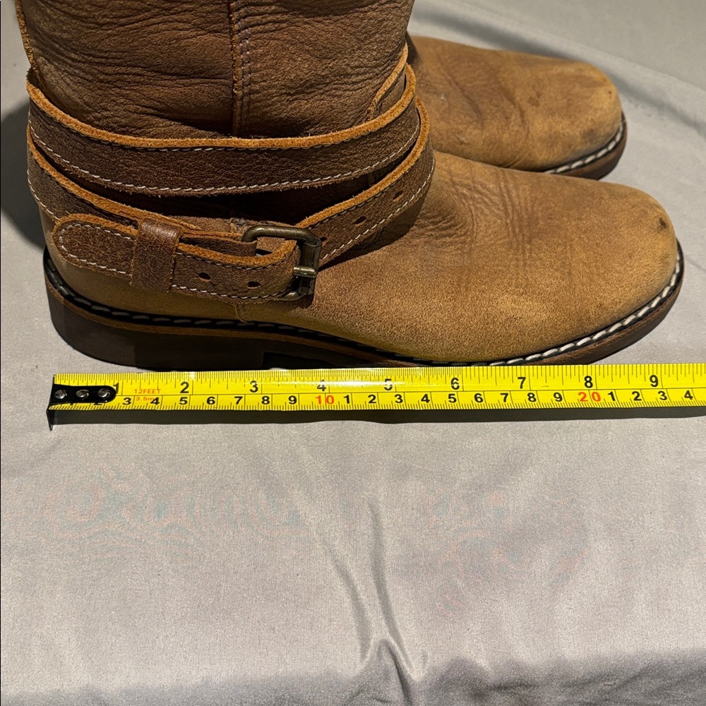 Roots Brown Boots - Picture 5 of 6